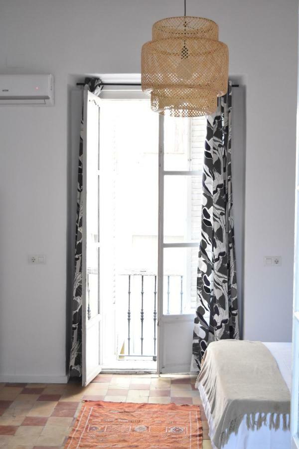 Apartamentos Veedor Cádiz Exteriör bild